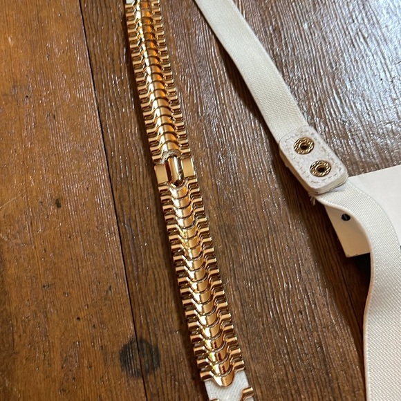 BEBE • Belt • M/L • NWT - Picture 2 of 4